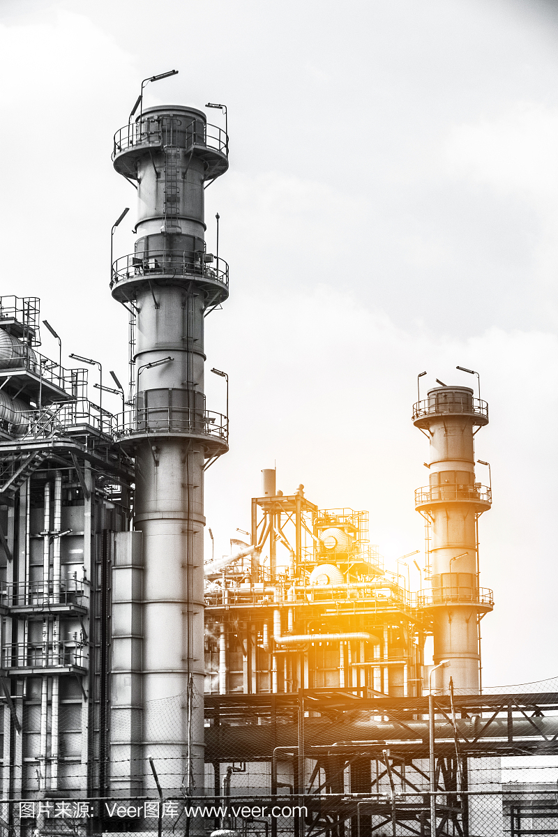 關閉工業(yè)區(qū)。石油和天然氣煉制工業(yè)工廠。